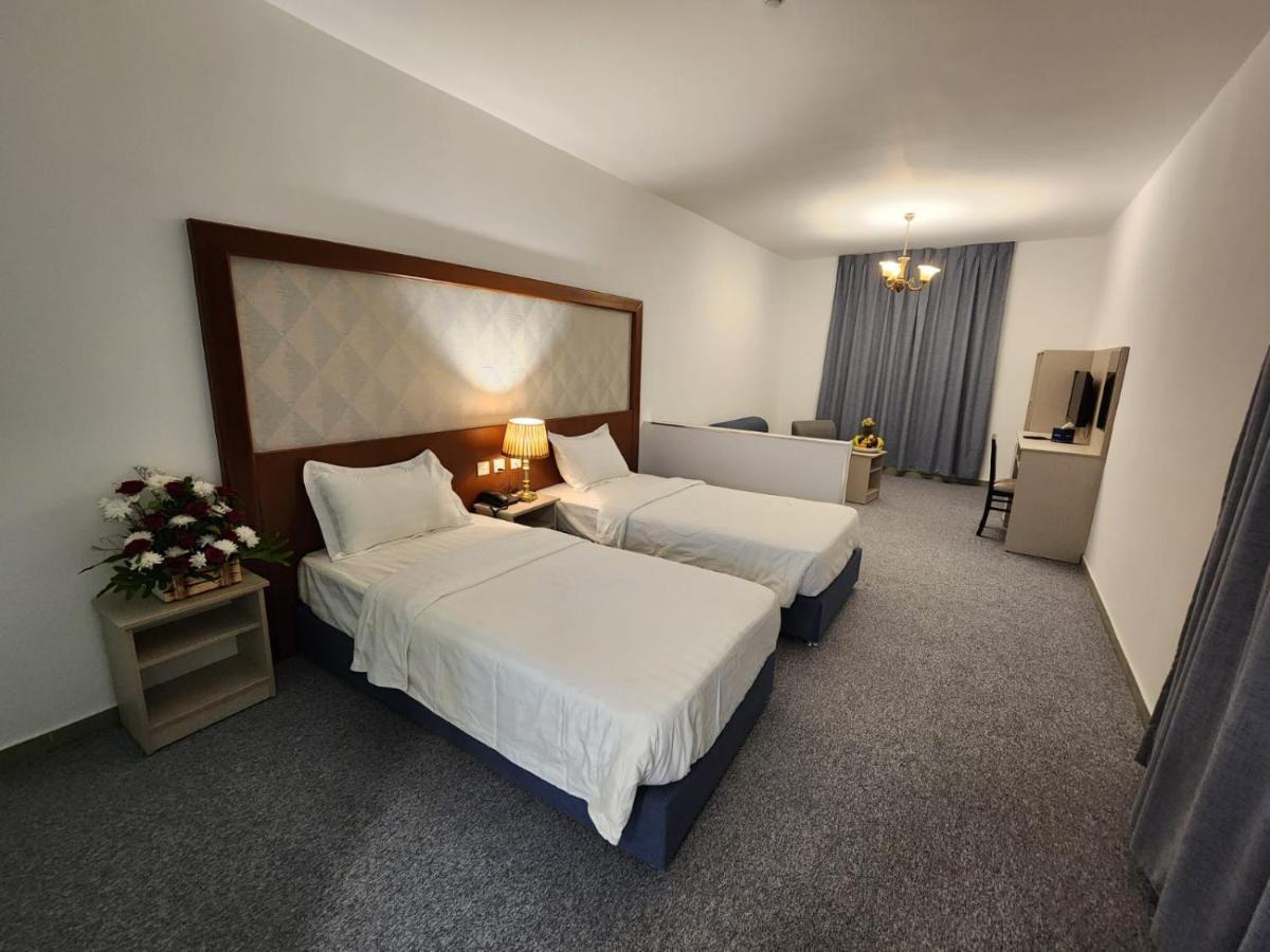 Aquavista Hotel & Suites Aqaba Exteriör bild