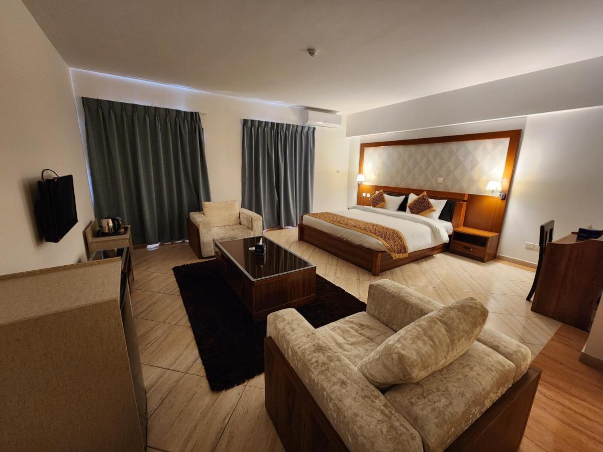 Aquavista Hotel & Suites Aqaba Exteriör bild