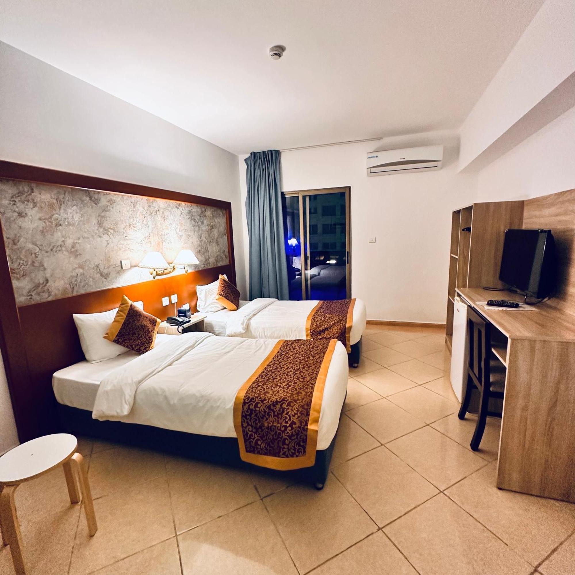 Aquavista Hotel & Suites Aqaba Exteriör bild
